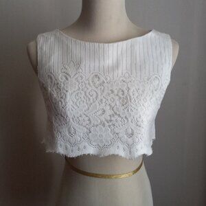 SCENE IV WHITE COTTON LACE CROP TOP S